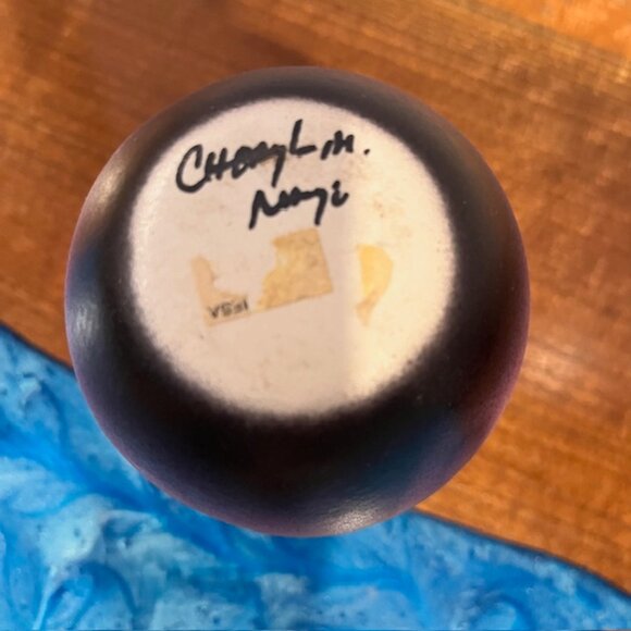 Navajo Native American Hand Painted Purple Pottery Vase Artist Signed - Picture 7 of 7